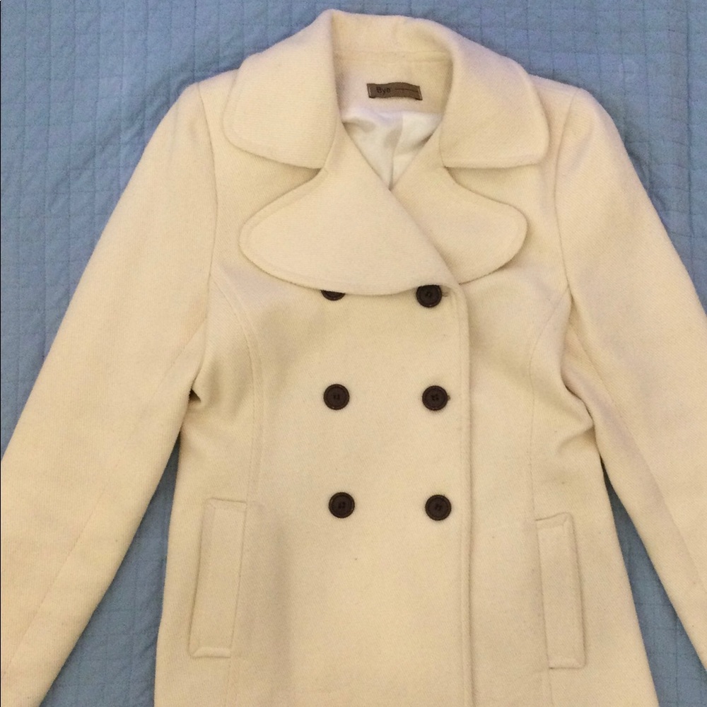 Women’s Bye 100% Laine pea coat in rich cream